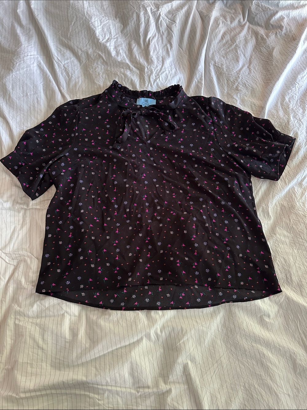 Cece - Black Floral Tie-Neck Short Sleeve Blouse - XL